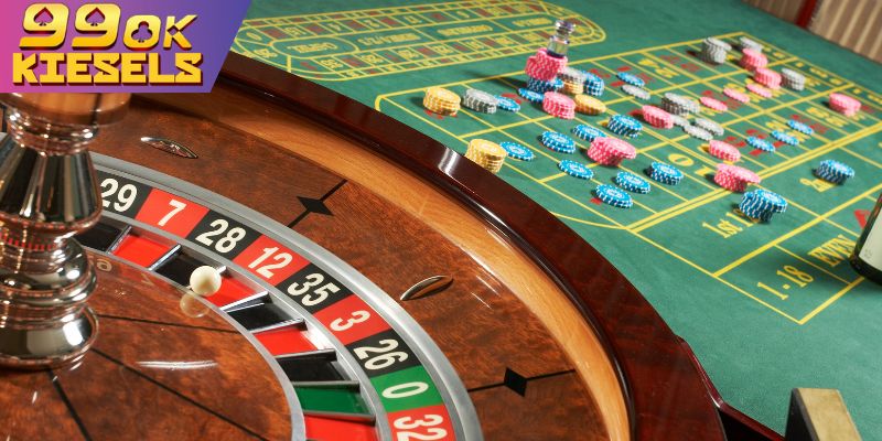 Mẹo Chơi Roulette: 10+ Chiến Thuật Từ Chuyên Gia Giúp Bạn Thắng Lớn Minh họa các loại cược trong và cược ngoài trên bàn Roulette